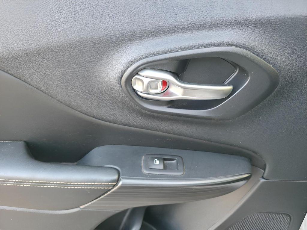 used 2016 Jeep Cherokee car, priced at $9,663