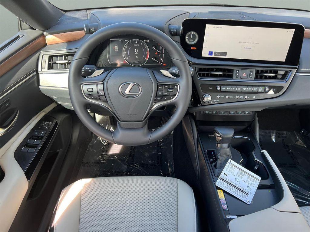 new 2025 Lexus ES 350 car, priced at $48,940