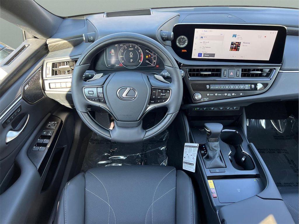 new 2025 Lexus ES 350 car, priced at $56,125