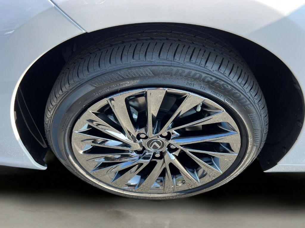 new 2025 Lexus ES 350 car, priced at $56,125