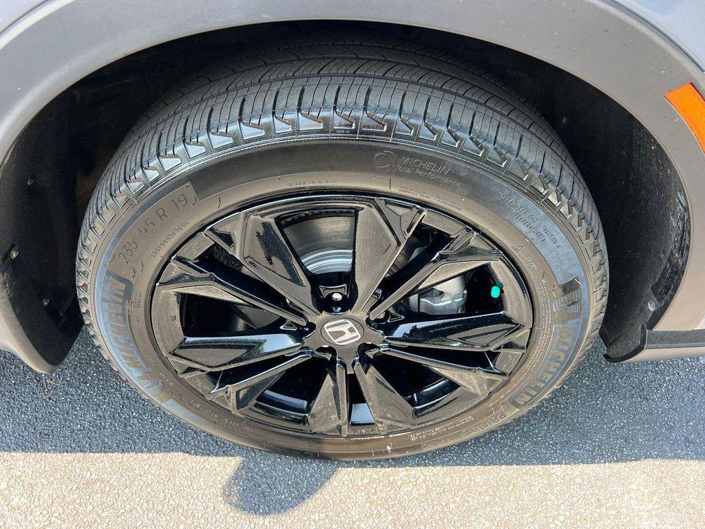 used 2025 Honda CR-V Hybrid car, priced at $36,219