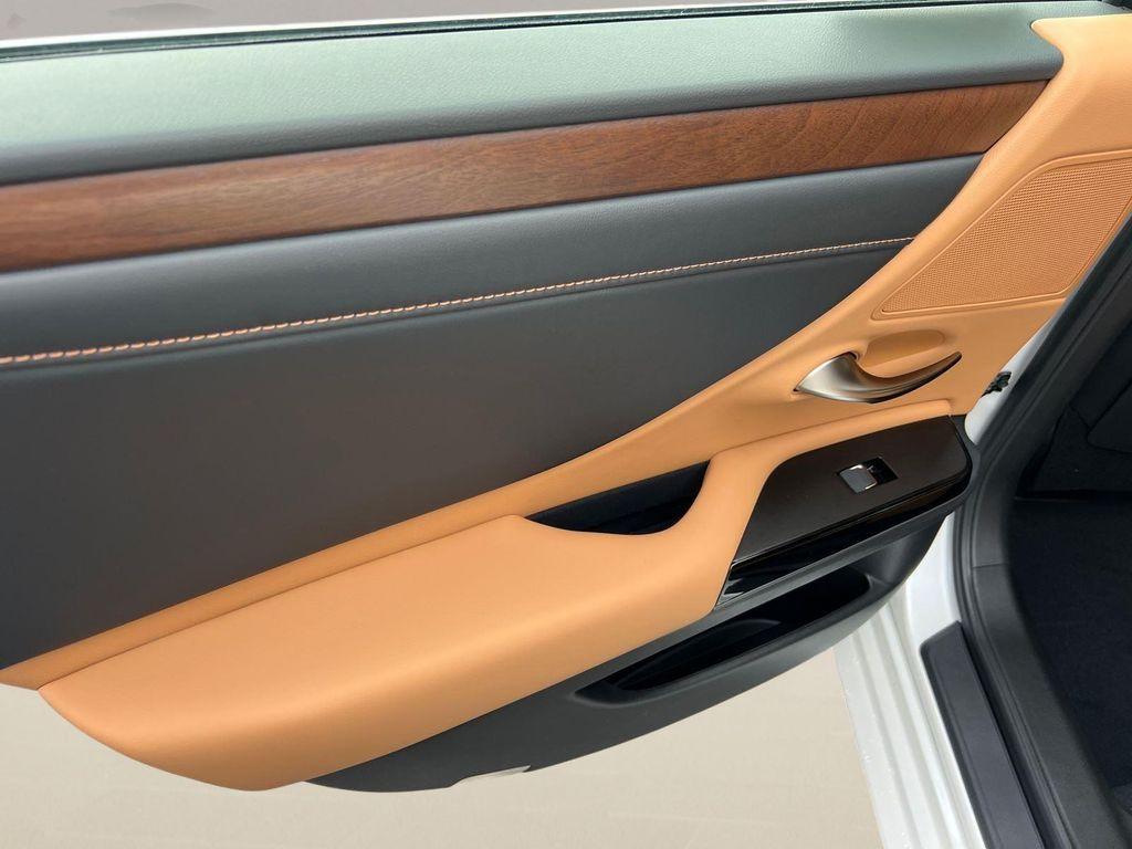 new 2025 Lexus ES 350 car, priced at $50,279