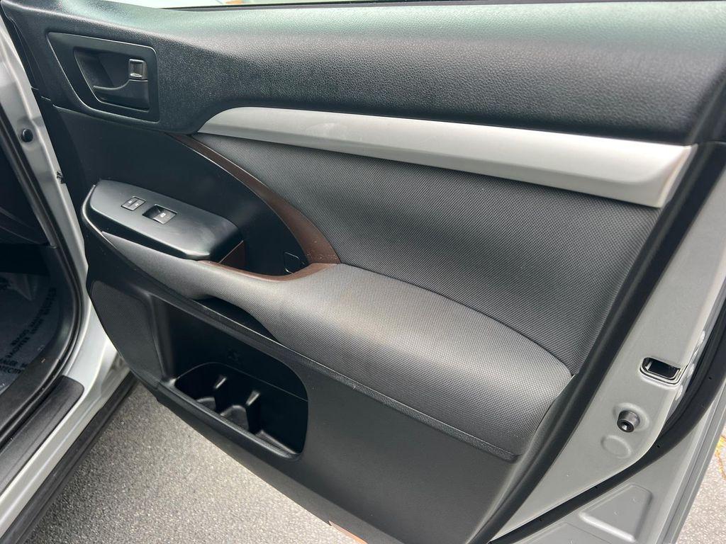 used 2019 Toyota Highlander car, priced at $19,980
