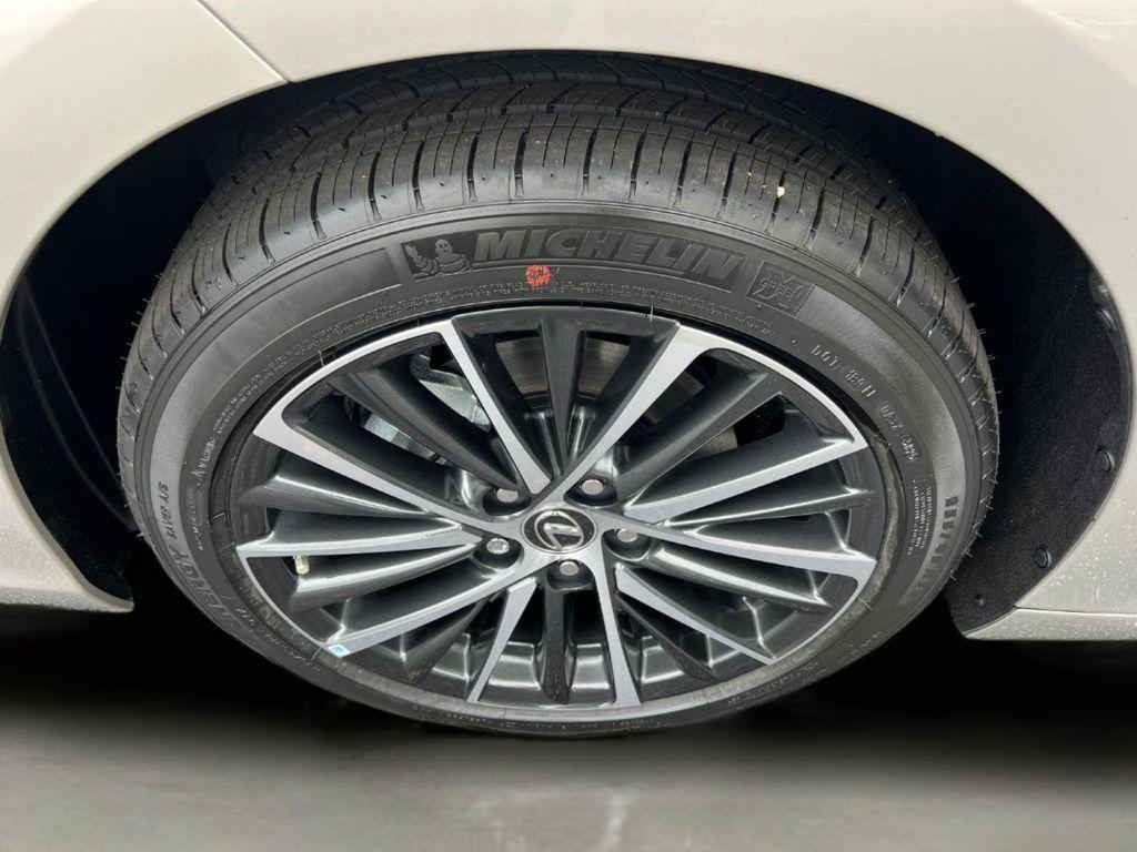 new 2025 Lexus ES 350 car, priced at $49,609