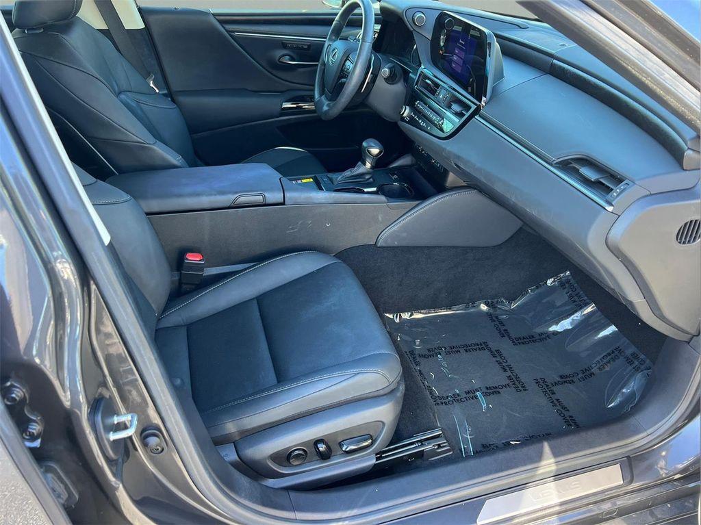 used 2024 Lexus ES 350 car, priced at $43,390