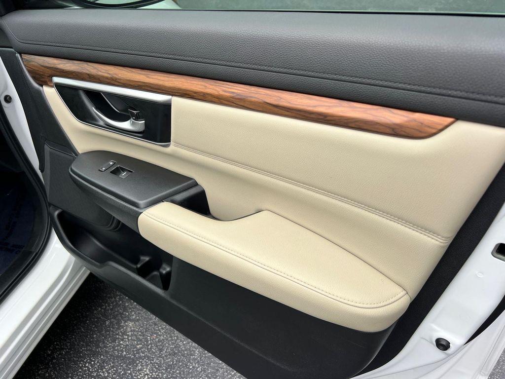 used 2022 Honda CR-V car, priced at $27,993