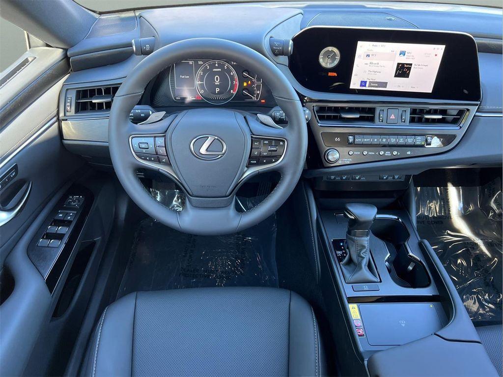 new 2025 Lexus ES 350 car, priced at $48,175