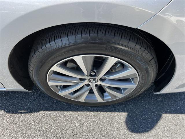 used 2021 Lexus ES 350 car, priced at $25,494