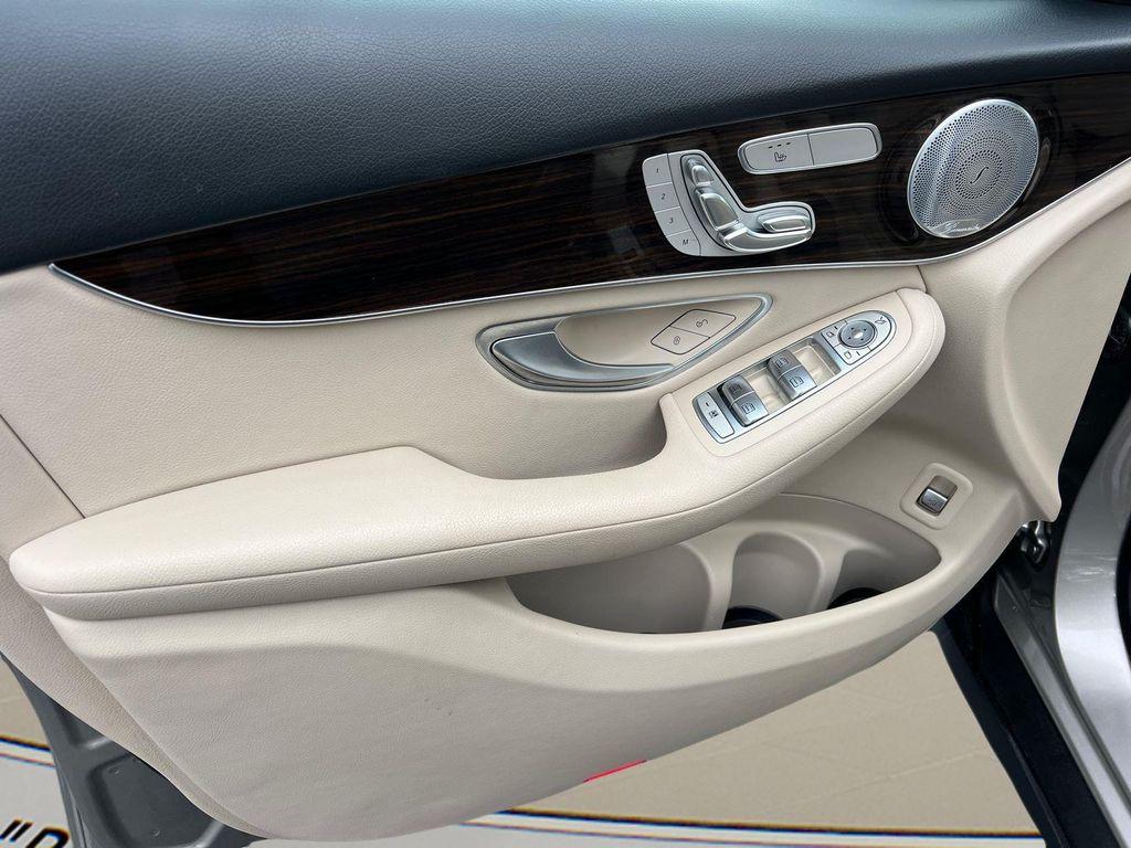 used 2020 Mercedes-Benz GLC 300 car, priced at $24,290