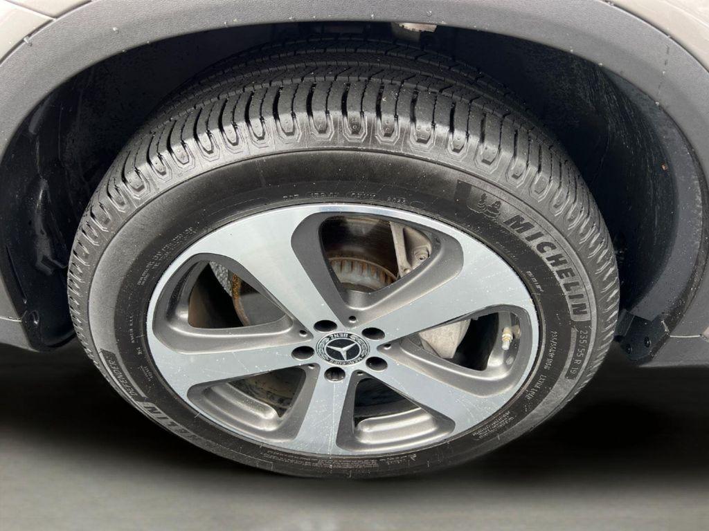 used 2020 Mercedes-Benz GLC 300 car, priced at $24,290