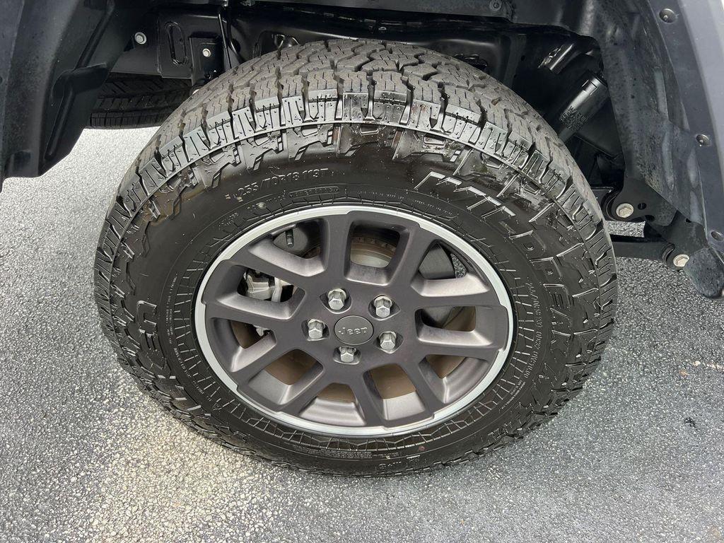 used 2023 Jeep Gladiator car, priced at $35,990