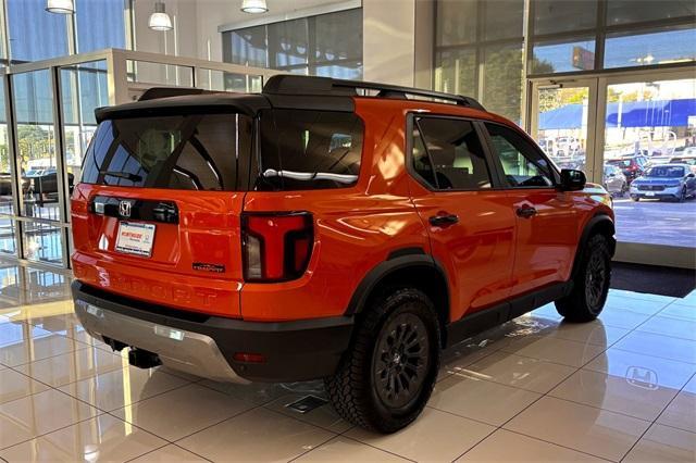 new 2025 Honda HR-V car, priced at $28,895