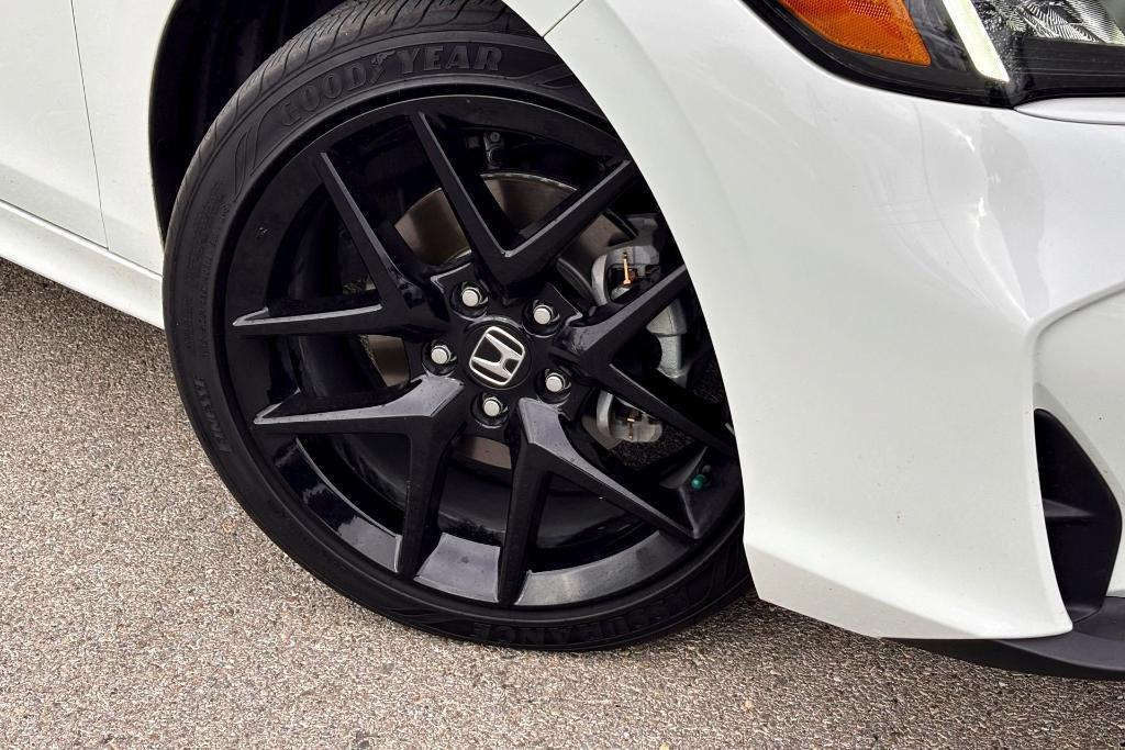 used 2025 Honda Civic Hybrid car, priced at $33,977