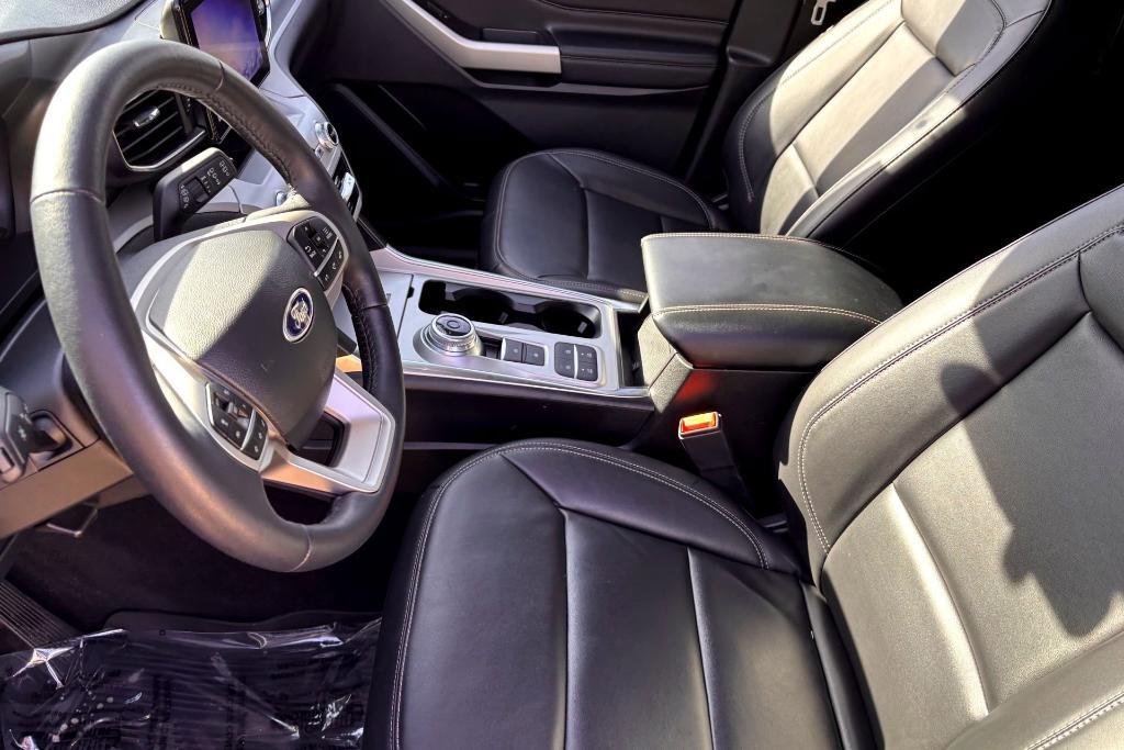used 2023 Ford Explorer car