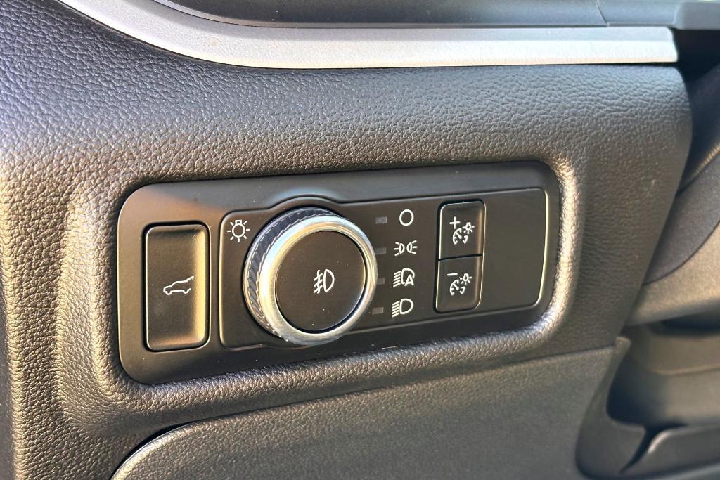 used 2023 Ford Explorer car