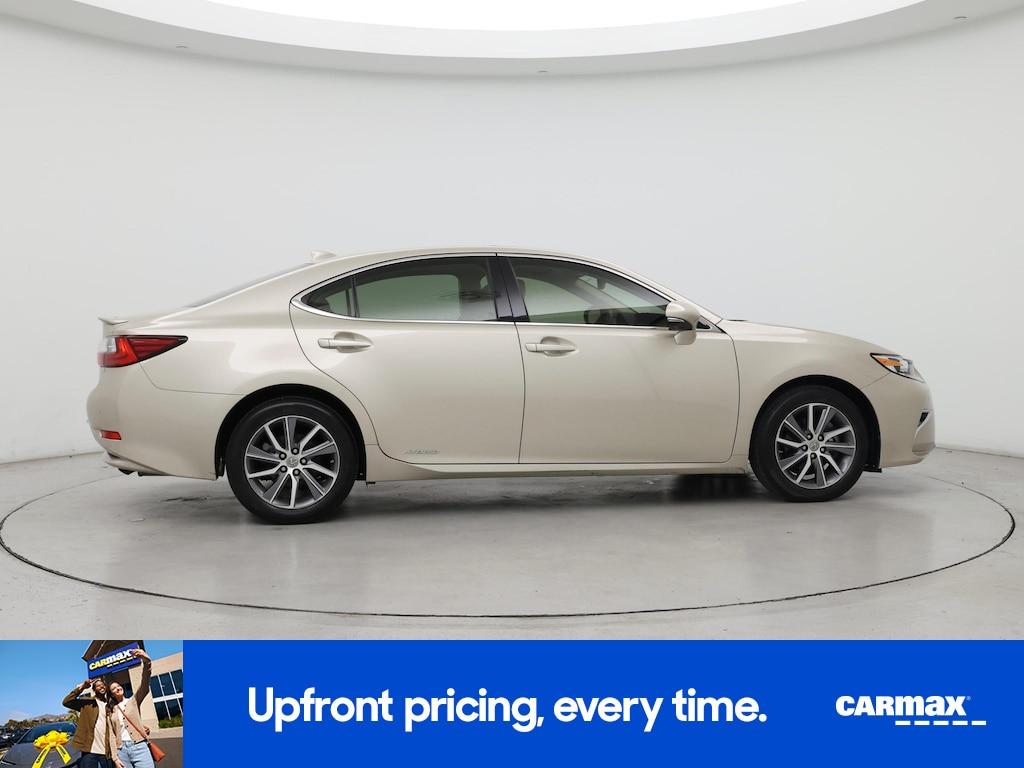 used 2018 Lexus ES 300h car, priced at $28,998