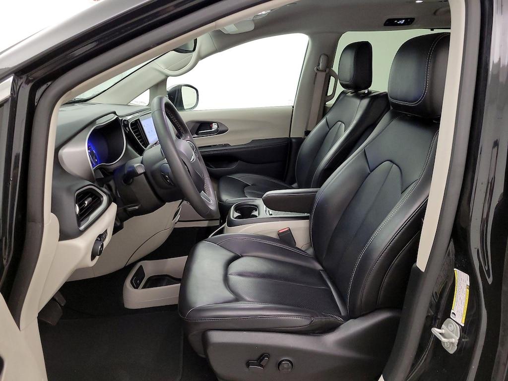 used 2023 Chrysler Pacifica car, priced at $22,998