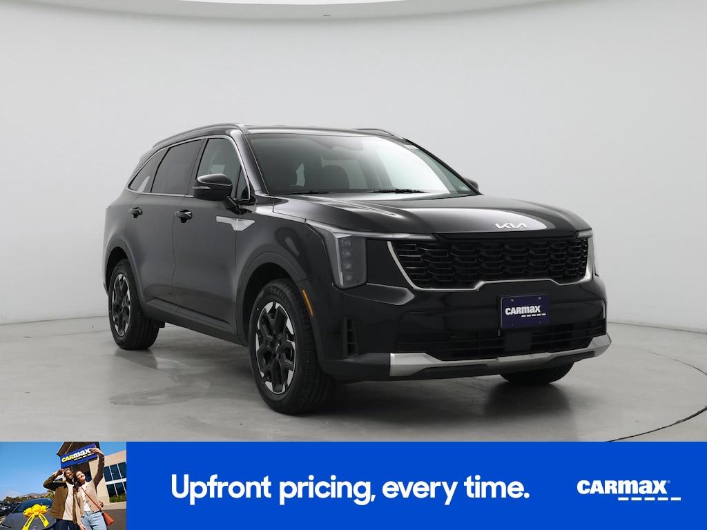 used 2024 Kia Sorento car, priced at $27,998