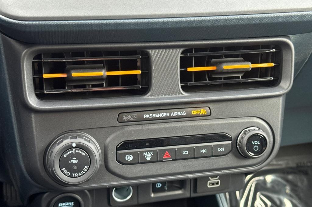 new 2025 Ford Maverick car, priced at $40,264