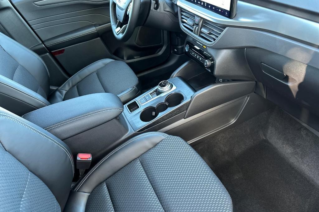 new 2025 Ford Escape car, priced at $29,500