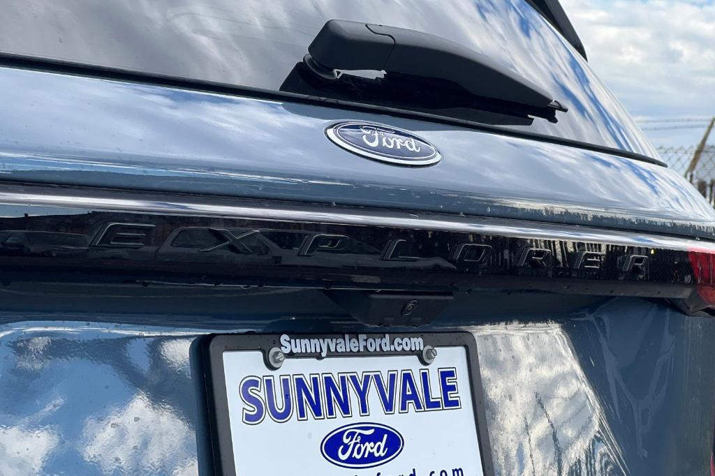 new 2026 Ford Explorer car