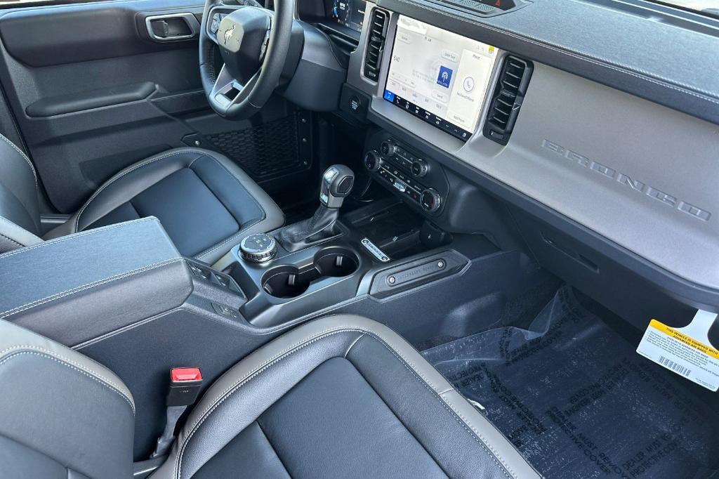 new 2025 Ford Bronco car