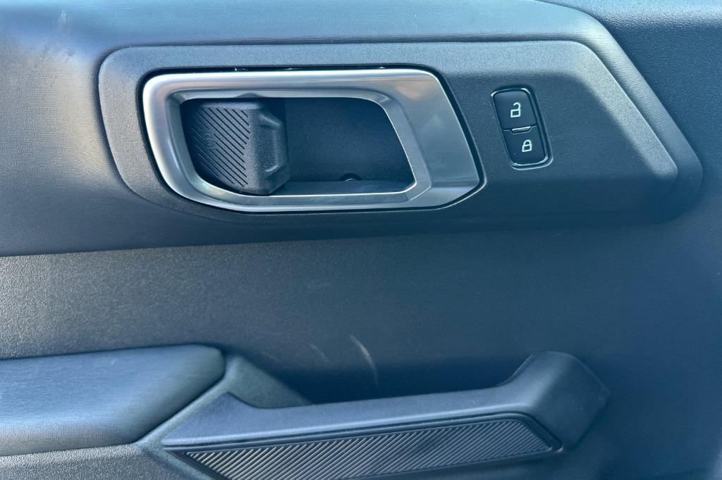 new 2025 Ford Bronco car