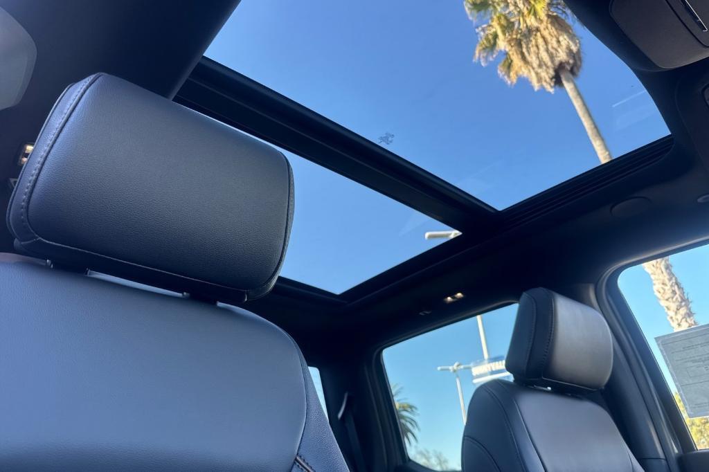 new 2025 Ford F-150 car, priced at $71,290