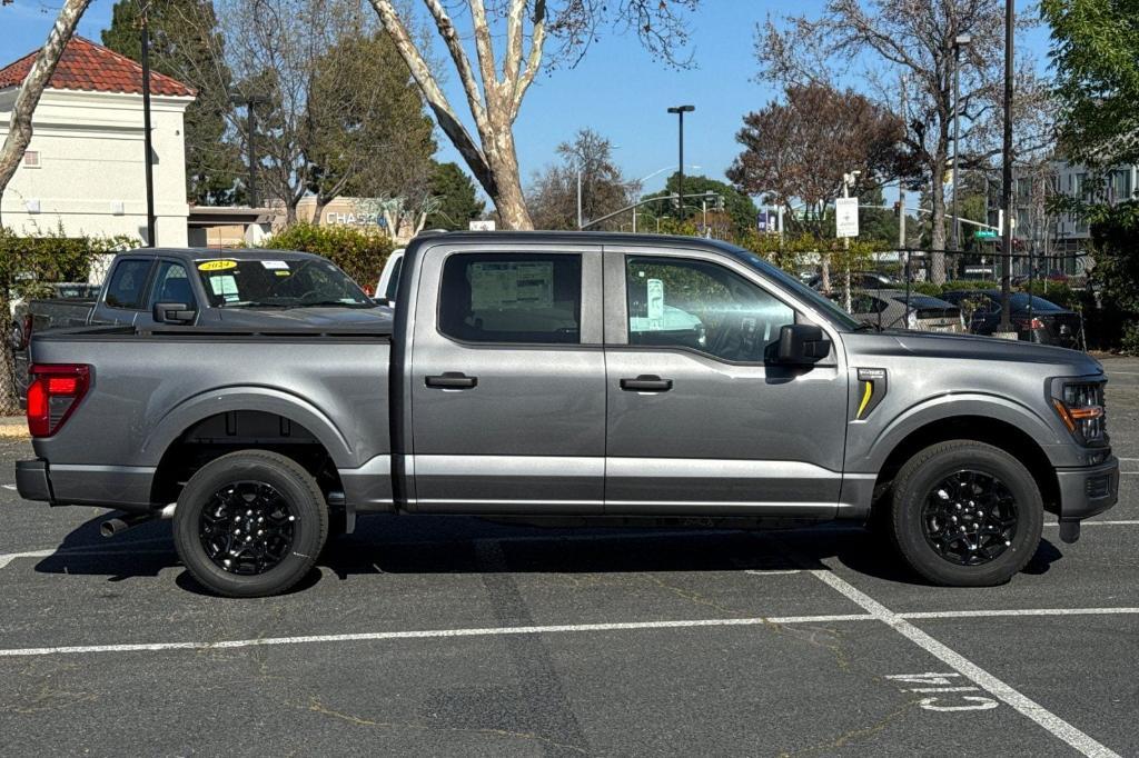 new 2025 Ford F-150 car