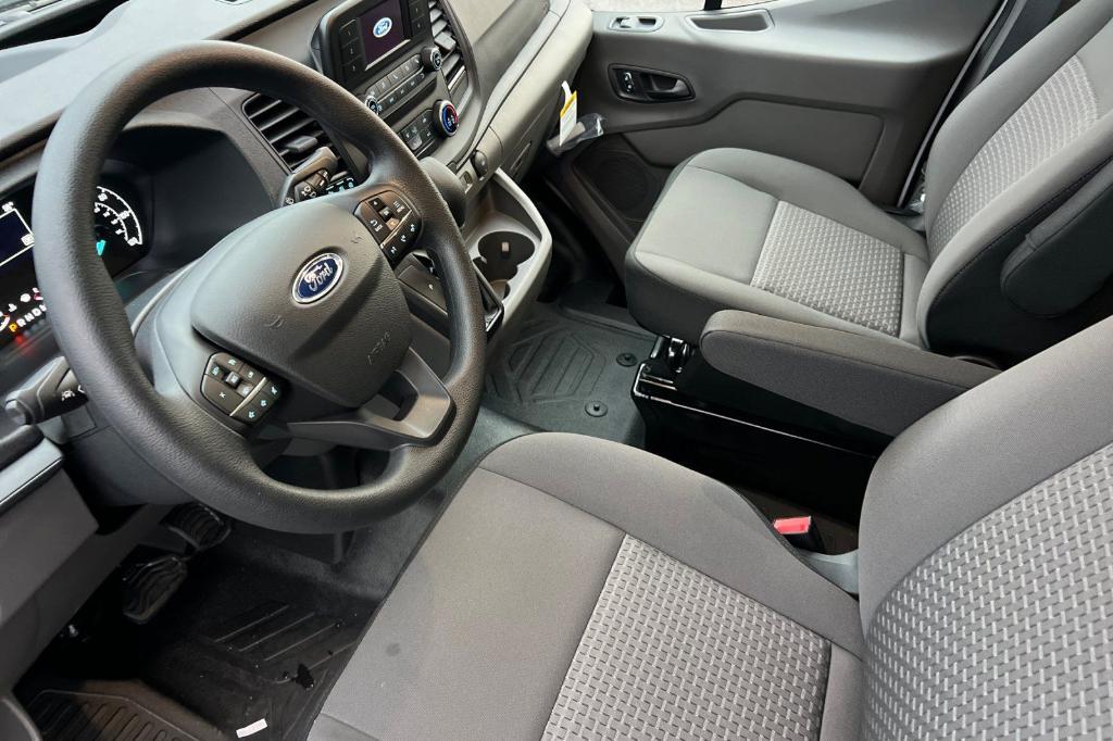 new 2025 Ford Transit-350 car