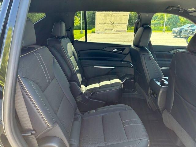 new 2026 Chevrolet Traverse car, priced at $58,200
