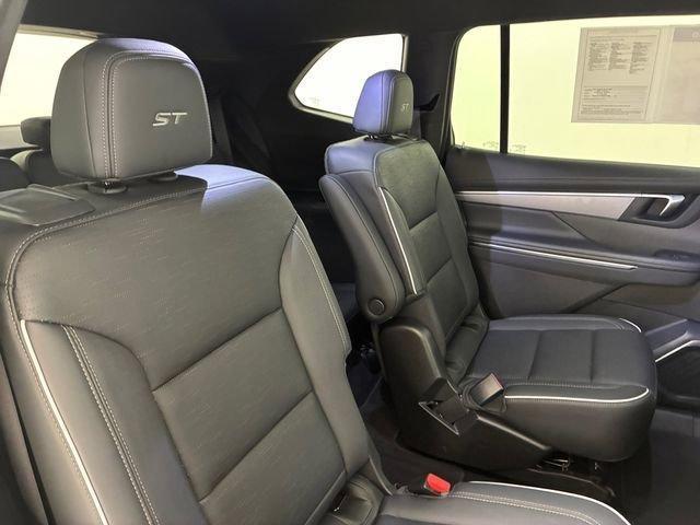 used 2025 Buick Enclave car, priced at $39,618