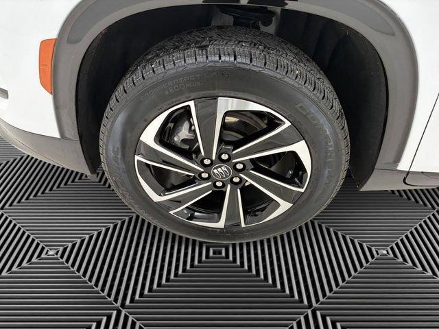 used 2025 Buick Enclave car, priced at $39,618