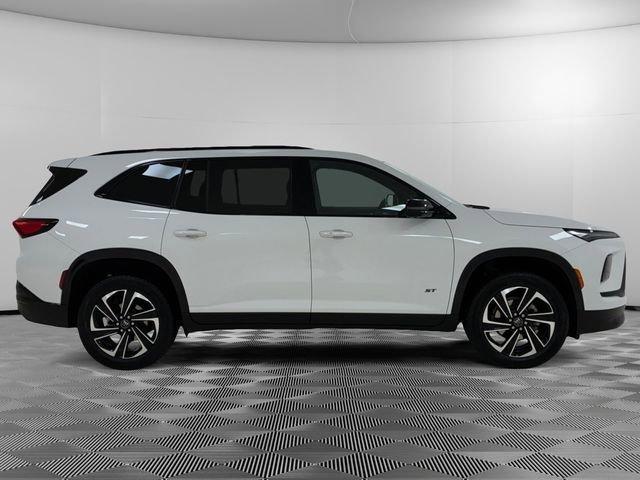 used 2025 Buick Enclave car, priced at $39,618