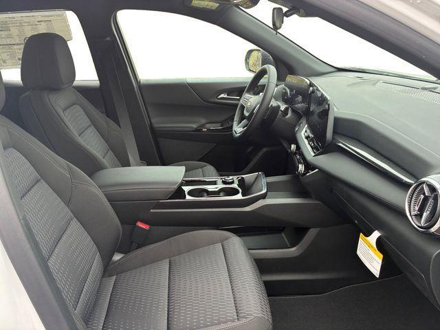 new 2026 Chevrolet Equinox car, priced at $30,475