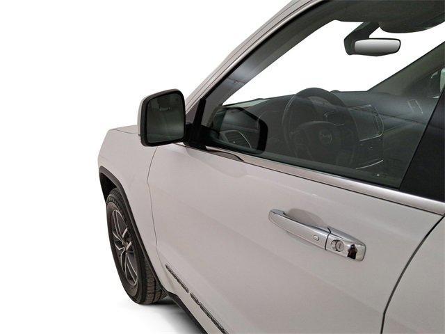 used 2021 Jeep Grand Cherokee car, priced at $21,774