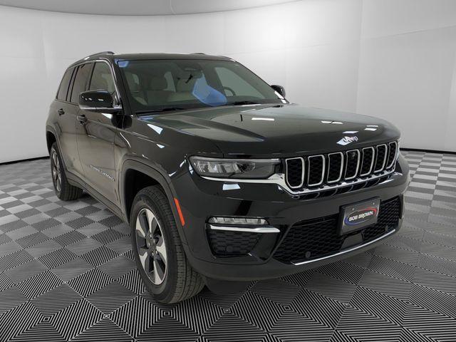 used 2022 Jeep Grand Cherokee 4xe car, priced at $28,175