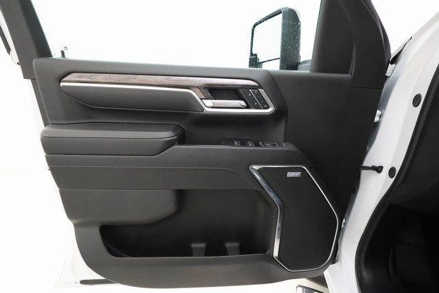 used 2025 Chevrolet Silverado 2500 car, priced at $62,899