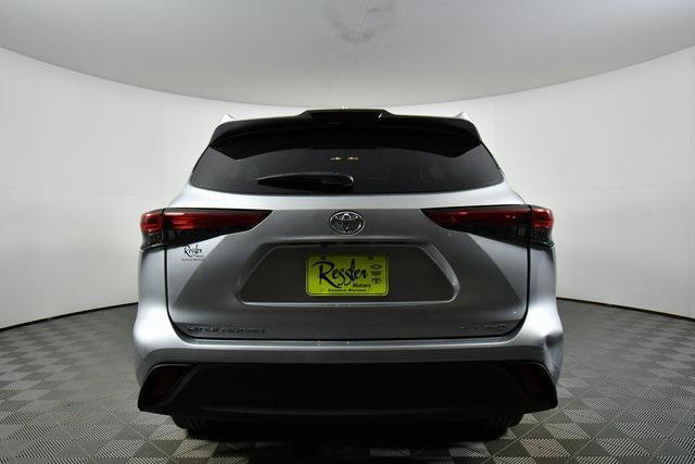 used 2023 Toyota Highlander car, priced at $36,990