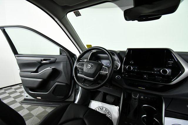 used 2023 Toyota Highlander car, priced at $36,990