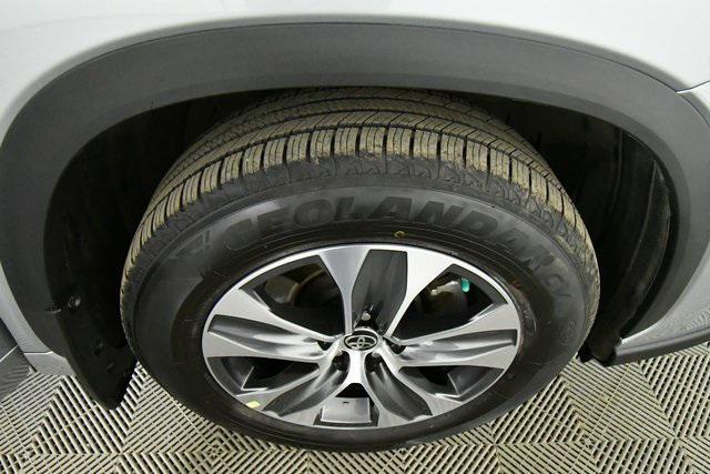 used 2023 Toyota Highlander car, priced at $36,990