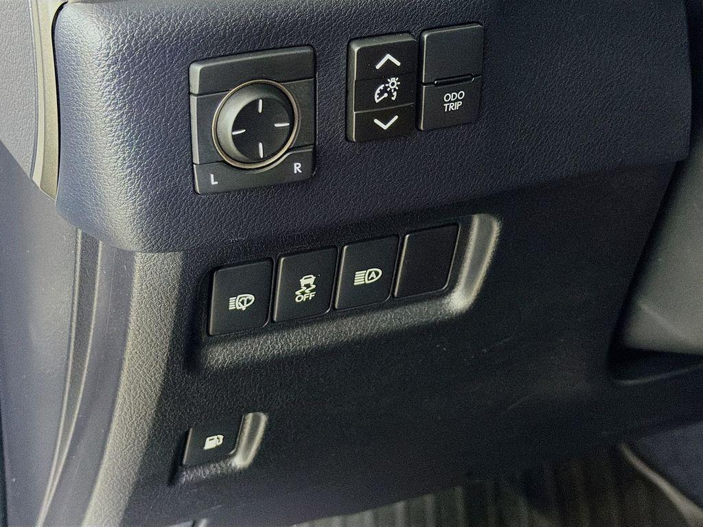 used 2020 Lexus GX 460 car, priced at $43,389