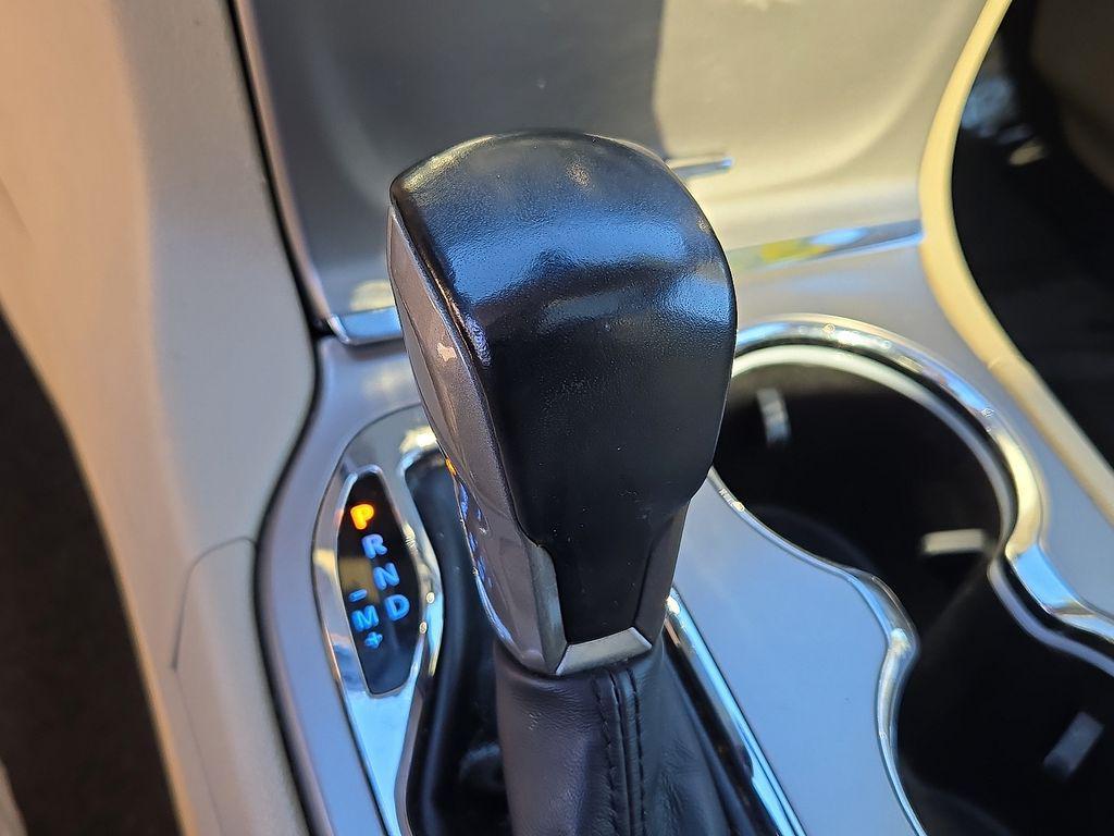 used 2021 Jeep Grand Cherokee car, priced at $19,500