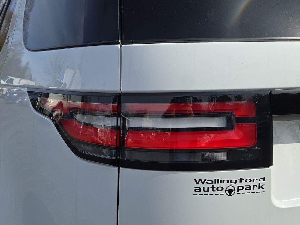 used 2019 Land Rover Discovery car, priced at $22,977