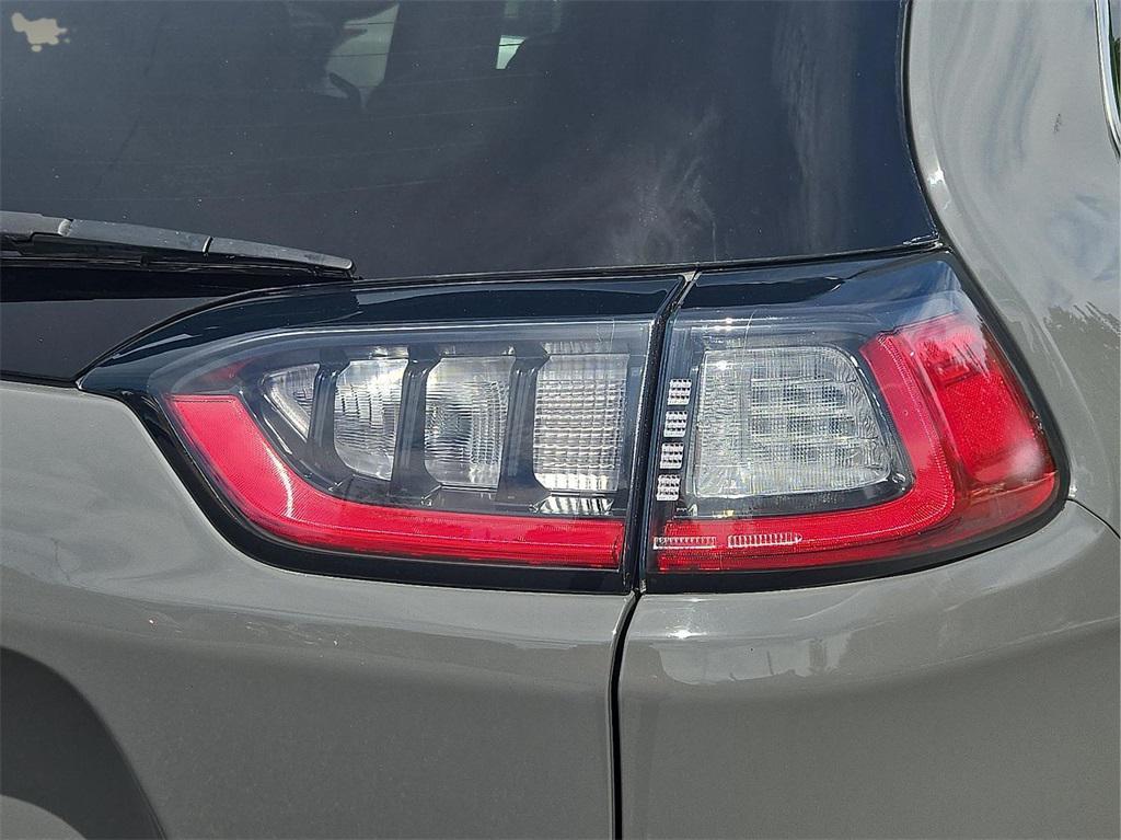 used 2021 Jeep Cherokee car, priced at $25,977