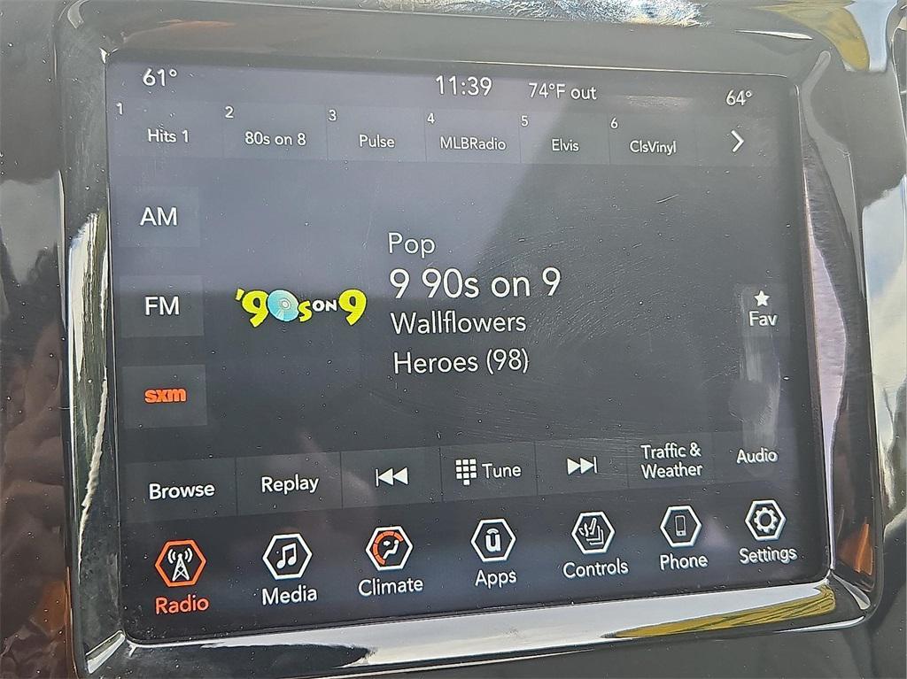 used 2021 Jeep Cherokee car, priced at $25,977