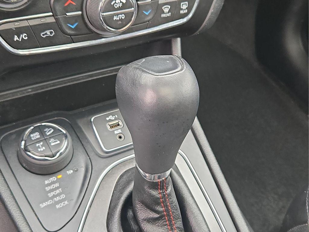 used 2019 Jeep Cherokee car, priced at $15,977