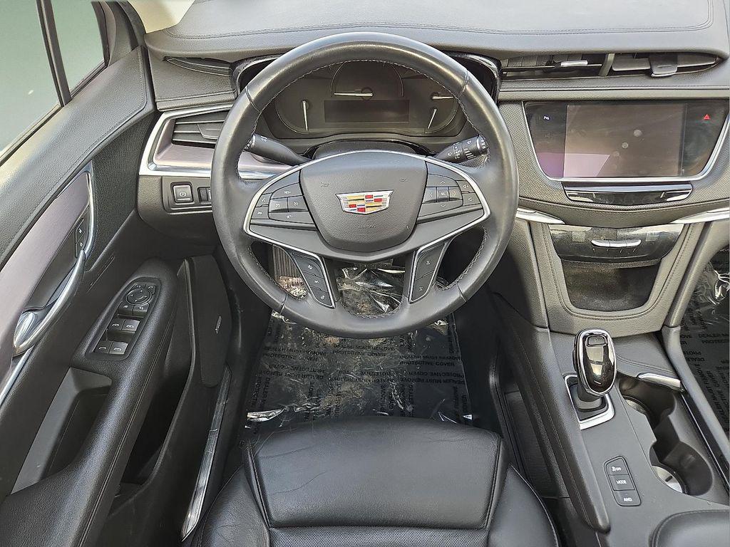 used 2018 Cadillac XT5 car, priced at $19,400