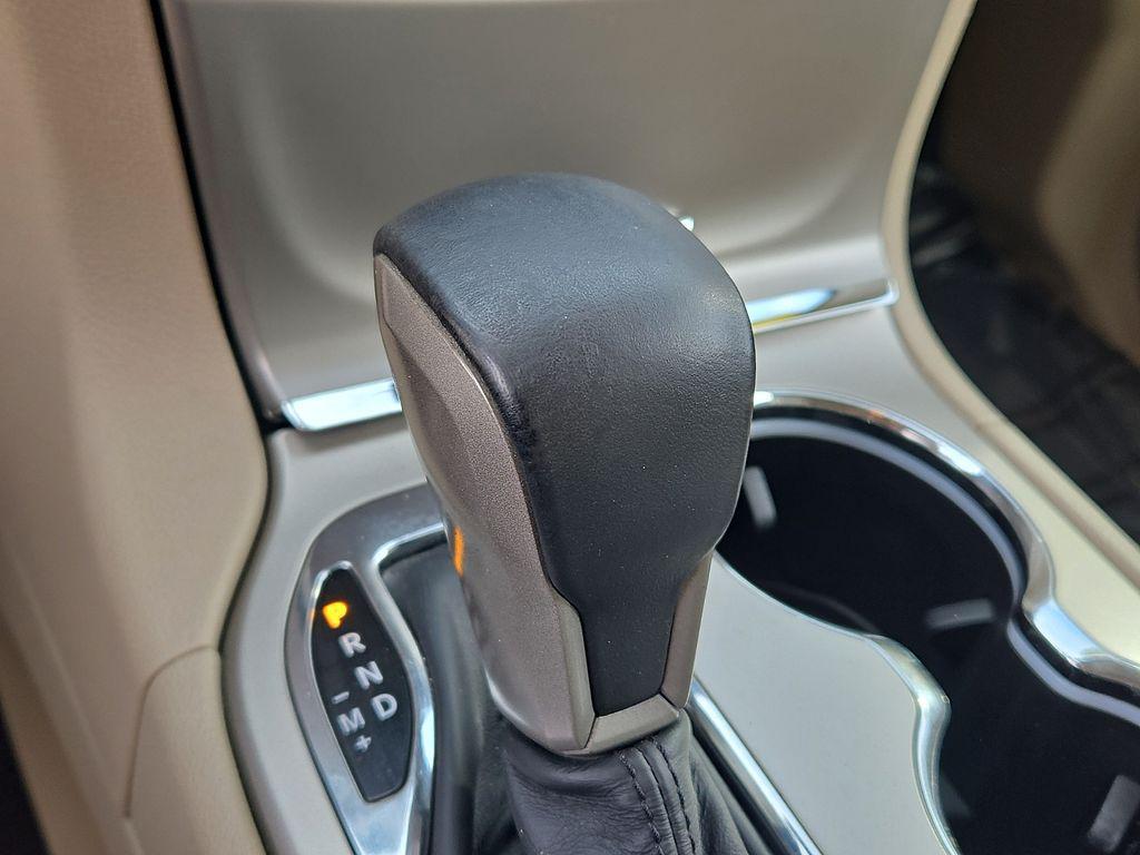 used 2016 Jeep Grand Cherokee car, priced at $11,977