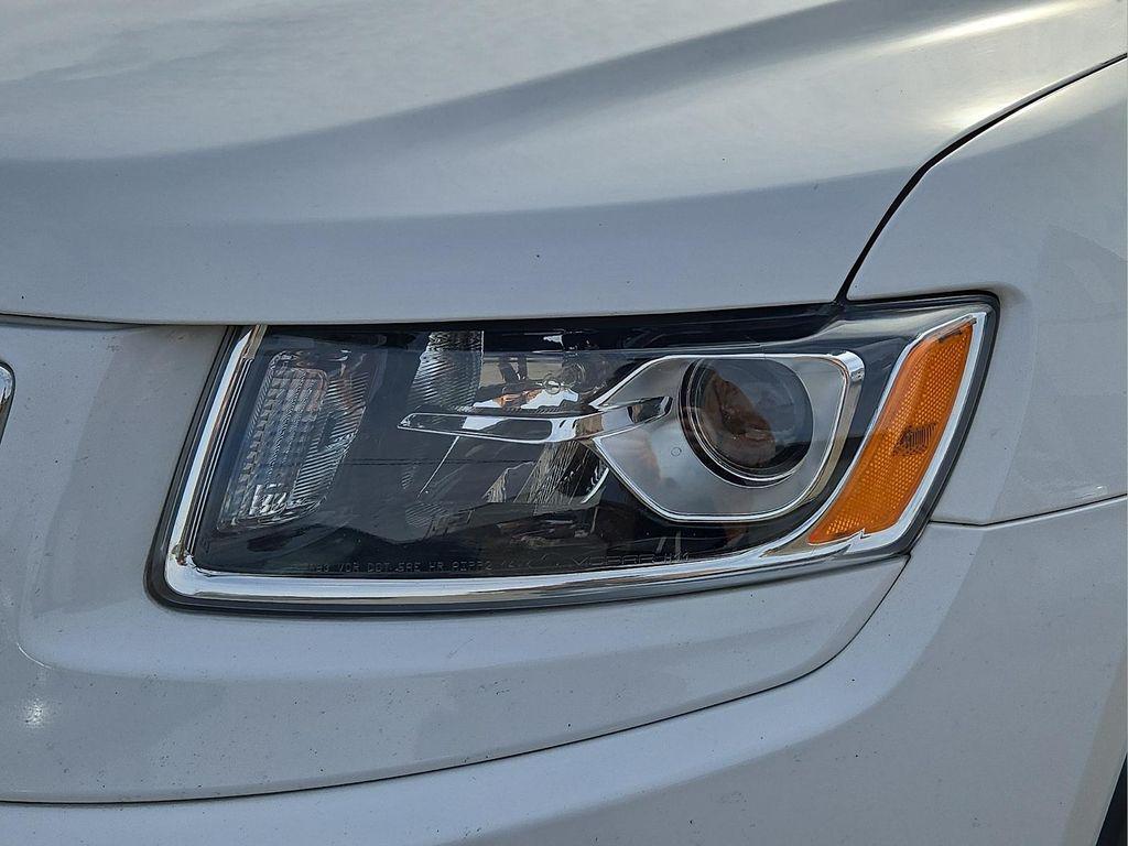 used 2016 Jeep Grand Cherokee car, priced at $11,977